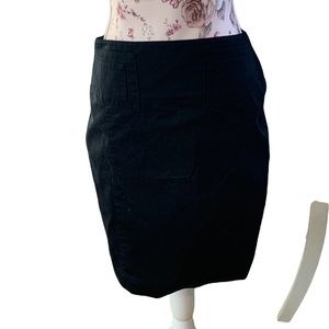 Fitted black pencil skirt